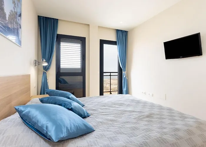 Sunny Castillo Apartment